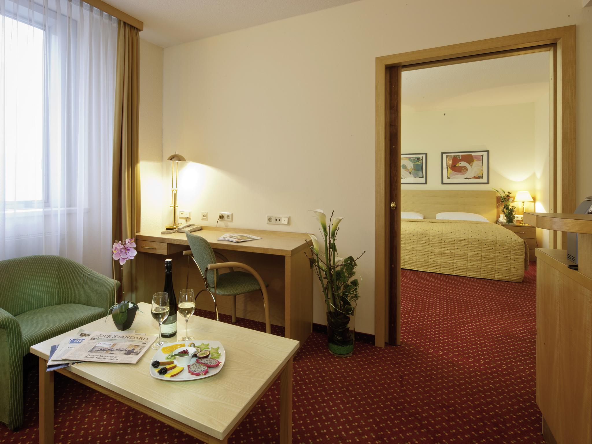 Austria Trend Hotel Salzburg West Himmelreich ภายนอก รูปภาพ