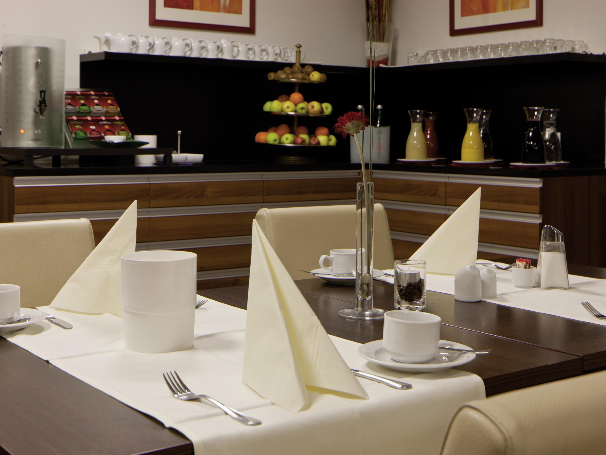 Austria Trend Hotel Salzburg West Himmelreich ภายนอก รูปภาพ
