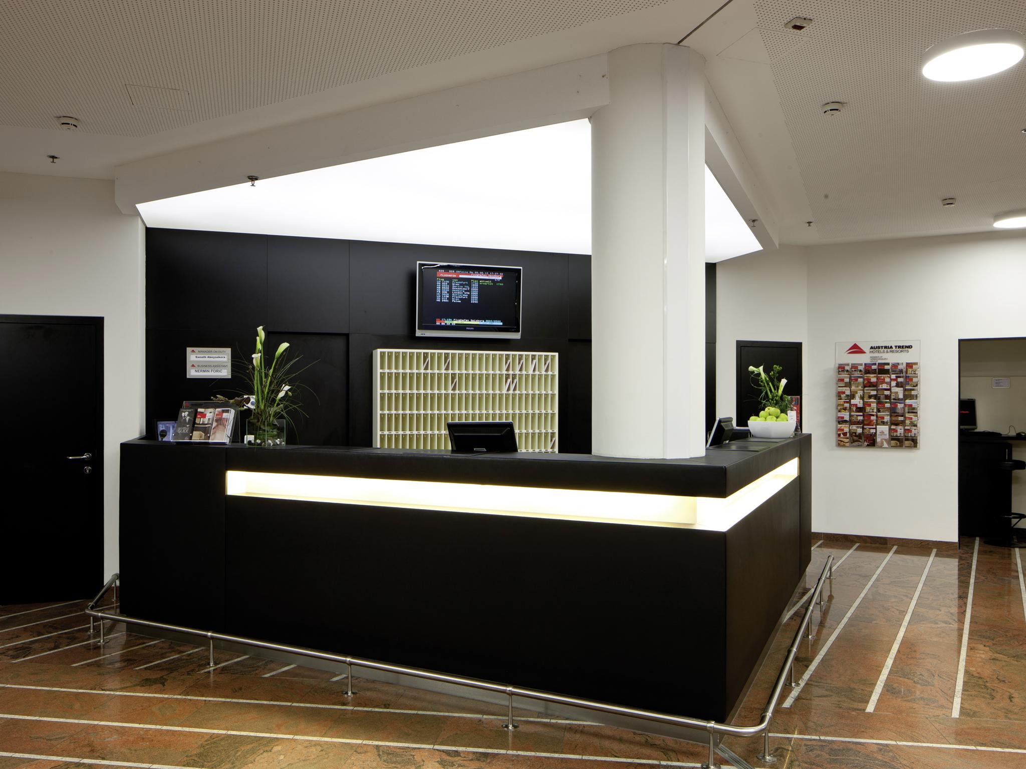 Austria Trend Hotel Salzburg West Himmelreich ภายนอก รูปภาพ