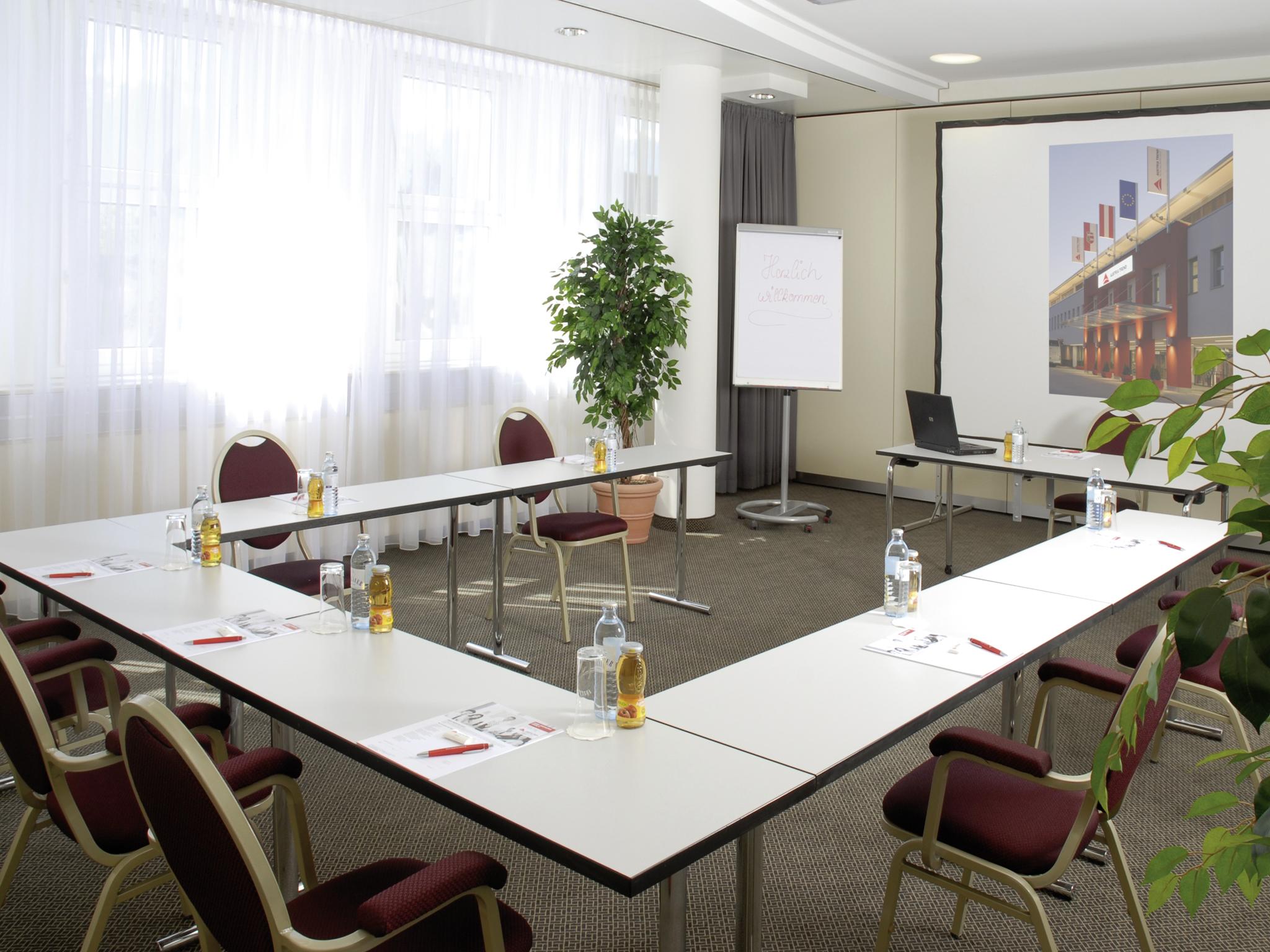 Austria Trend Hotel Salzburg West Himmelreich ภายนอก รูปภาพ
