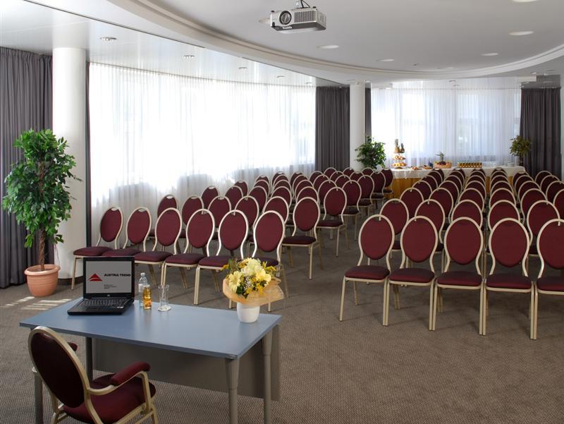 Austria Trend Hotel Salzburg West Himmelreich ภายนอก รูปภาพ