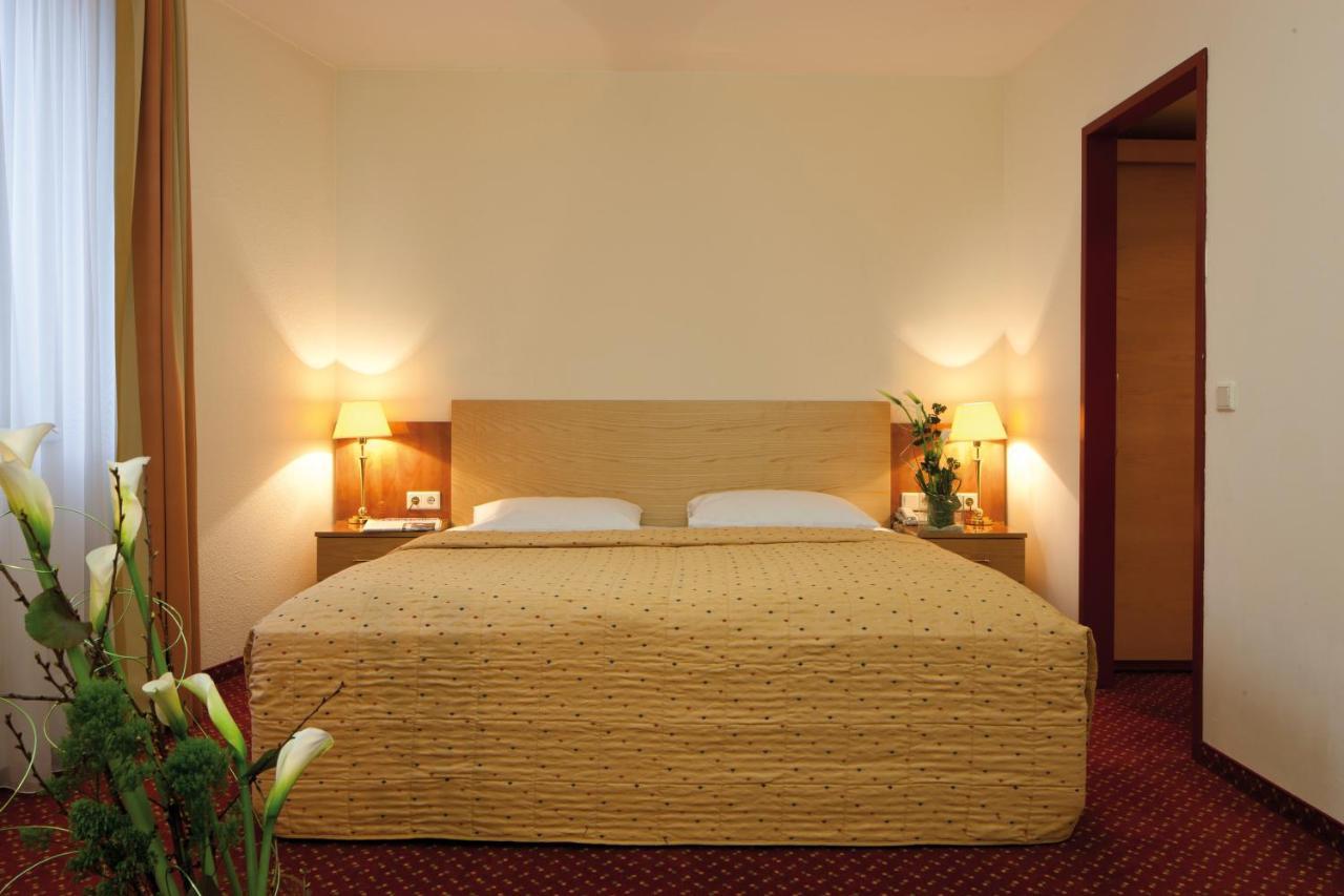 Austria Trend Hotel Salzburg West Himmelreich ภายนอก รูปภาพ