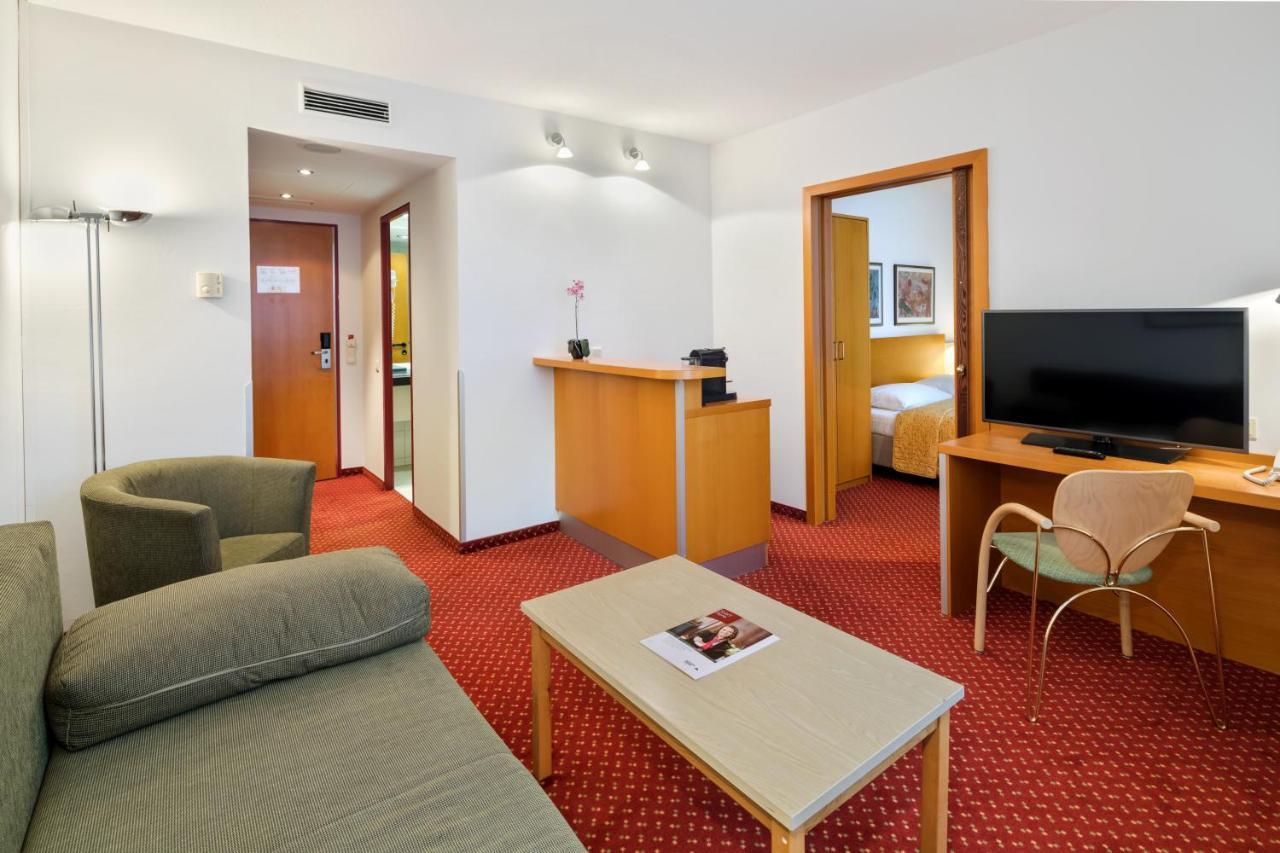 Austria Trend Hotel Salzburg West Himmelreich ภายนอก รูปภาพ