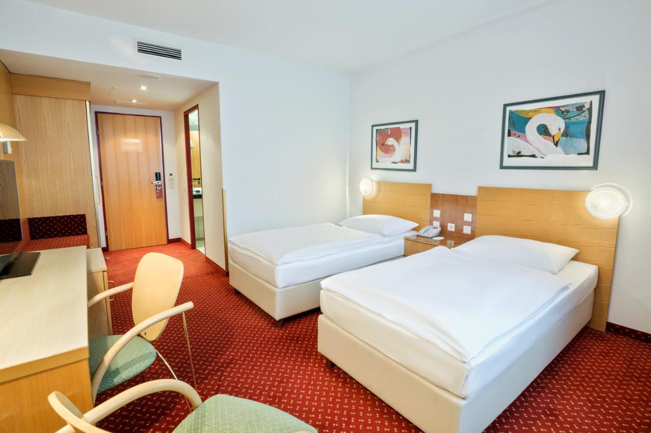 Austria Trend Hotel Salzburg West Himmelreich ภายนอก รูปภาพ