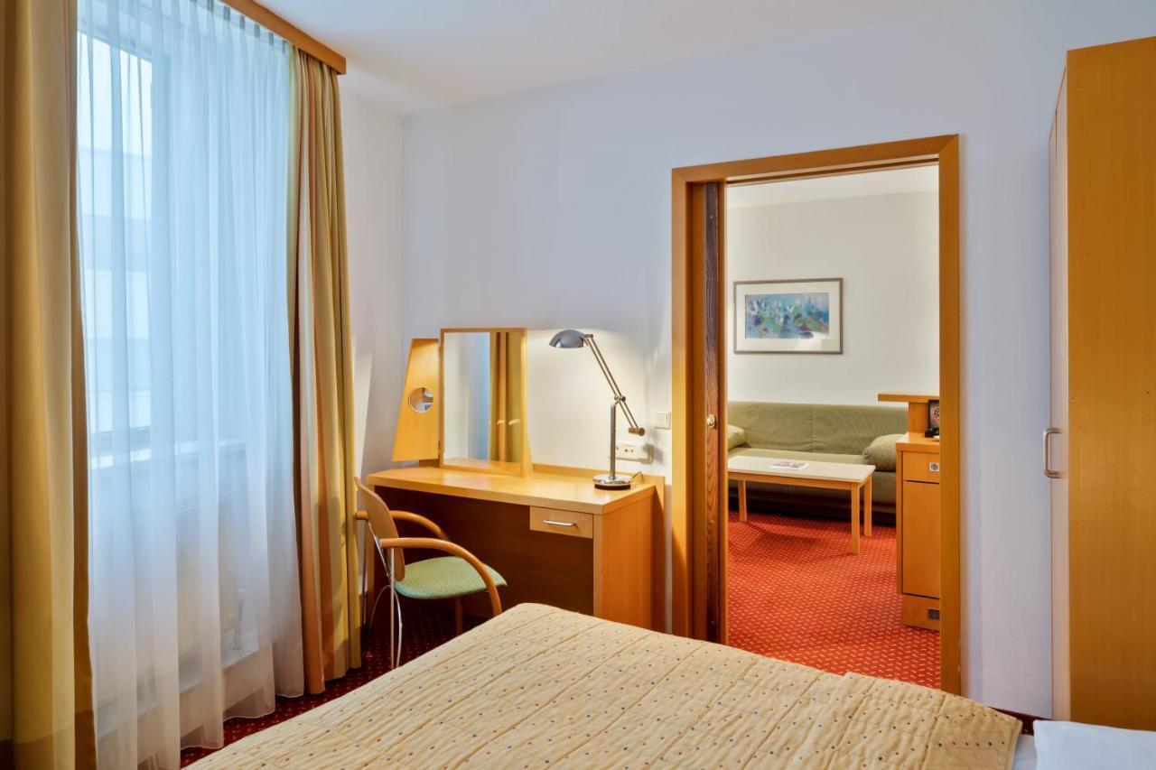 Austria Trend Hotel Salzburg West Himmelreich ภายนอก รูปภาพ