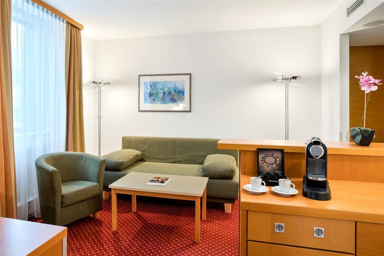Austria Trend Hotel Salzburg West Himmelreich ภายนอก รูปภาพ