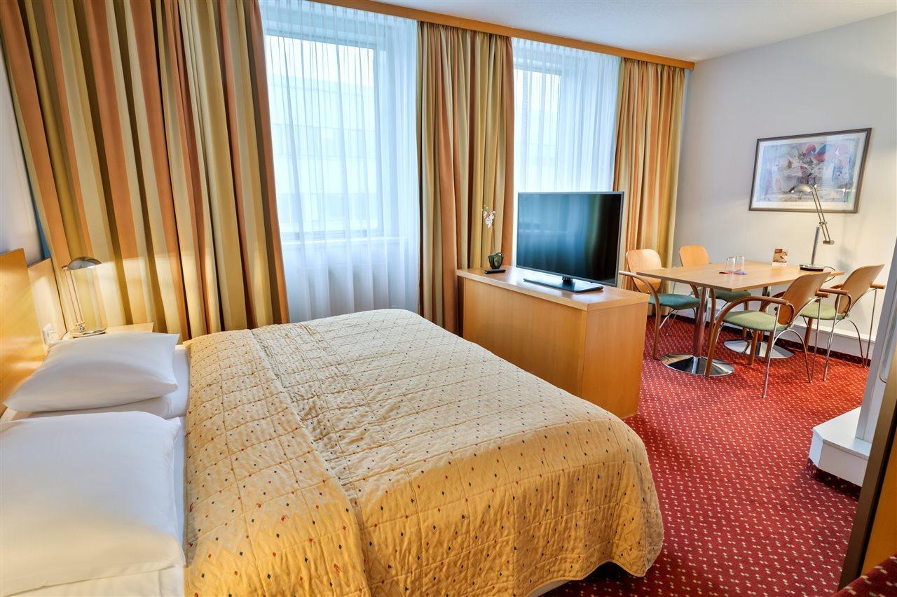 Austria Trend Hotel Salzburg West Himmelreich ภายนอก รูปภาพ